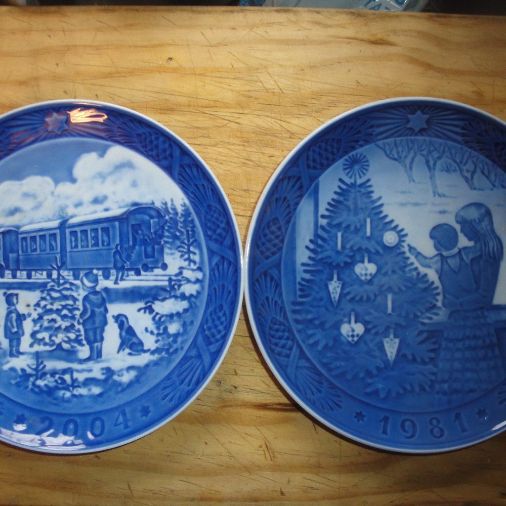 2 Royal Copenhagen Denmark Translucent Porcelain Christmas Plates 1981 2004 Mint